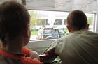 Wóz łączności satelitarnej wzbudzał zainteresowanie