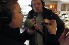 Zapach przyciągnął ich do cukierni Tycnera.  Rogale są super - obwieścili całej Polsce
