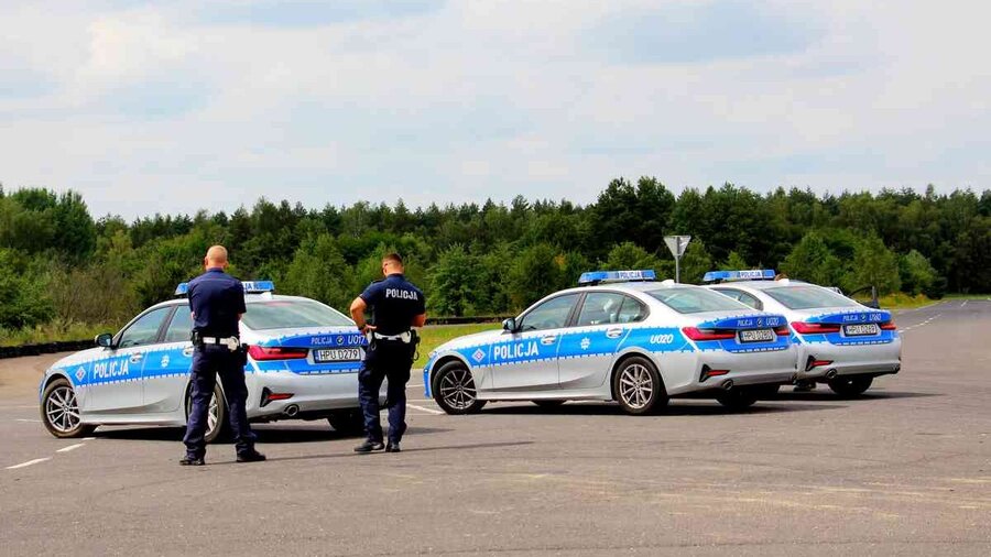 Wielkopolskie grupy SPEED wyposażone są między innymi w radiowozy marki BMW.   Fot. KWP w Poznaniu 