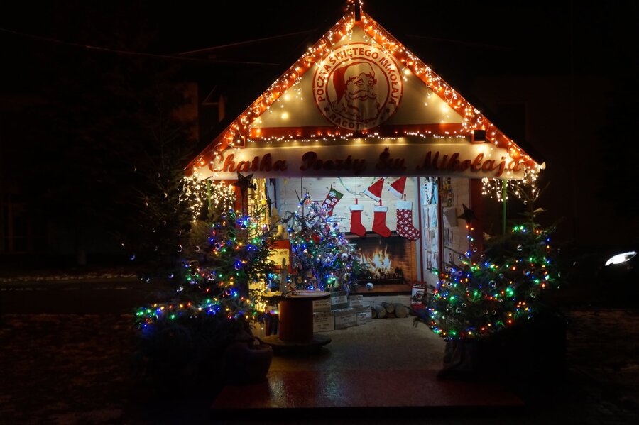 Tak wyglądała ubiegłoroczna Chatka Poczty Świętego Mikołaja. 