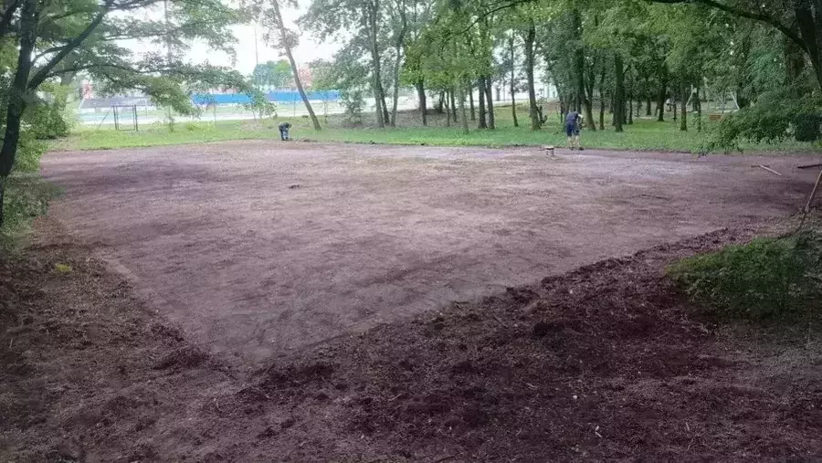 Teren, na którym ma powstać skatepark
