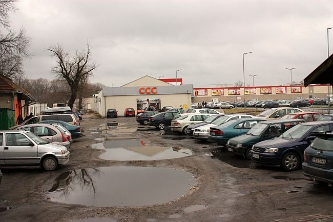 Wodny parking czeka na nawierzchnię...