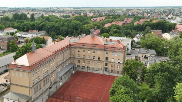 Stulecie pierwszej matury okiem kamery 