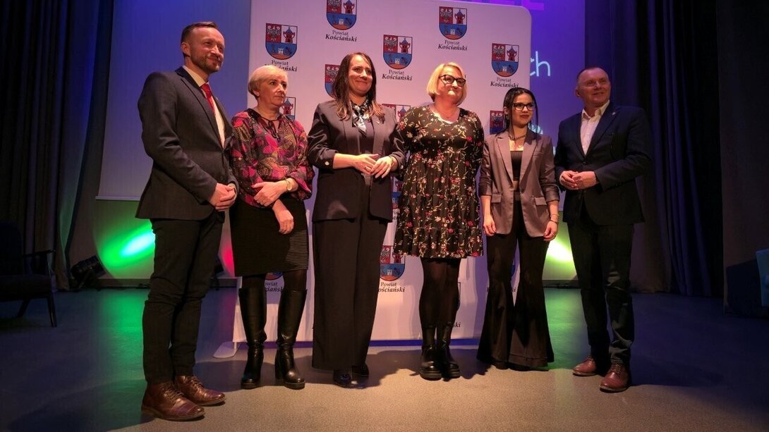 Starostowie z bohaterkami spotkania