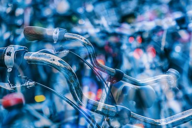 Pijany rowerzysta wjechał pod nadjeżdżający samochód 