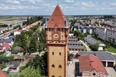 Sześciominutowy przelot nad Kościanem 