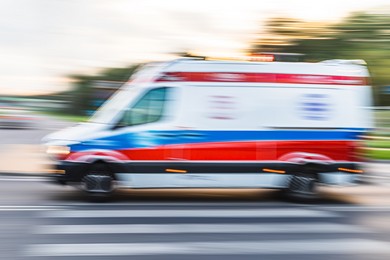 Wypadek w Czempiniu: budowlaniec spadł z rusztowania