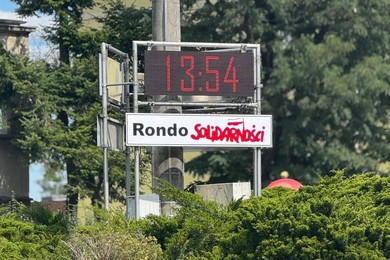 Na Rondzie Solidarności znów można sprawdzać godzinę 