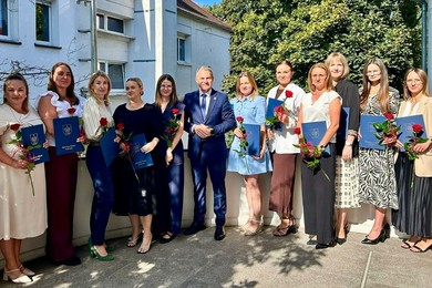 Jedenaście awansów na nauczyciela mianowanego 