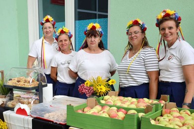 Plenerowe tym razem pod dachem. Świętowano 35-lecie samorządności