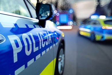 Bez prawa jazdy, za to z promilami. Dachował w Bieżyniu