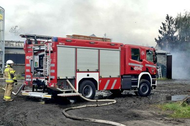 Pożar obory - ewakuowano kilkadziesiąt krów