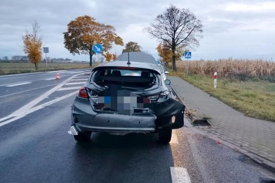 Pijana kierująca uciekła z miejsca kolizji. Jej samochód stanął w płomieniach