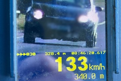 133 km/h w terenie zabudowanym. 26-latek stracił prawo jazdy