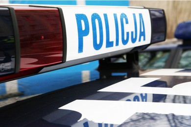 Dramatyczne zdarzenie z udziałem seniorów. Raniła męża nożem