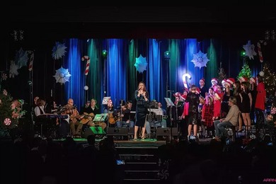 Zaproszenie na świąteczny koncert z misją pomagania