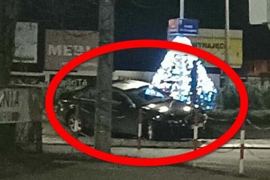 Pijany kierowca porzucił auto na środku ronda 