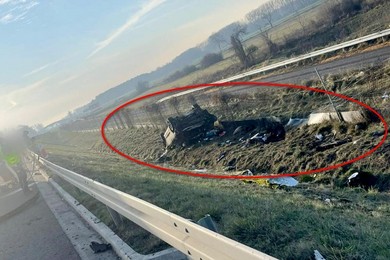 Dachowanie na S5. Dwie osoby trafiły do szpitala 