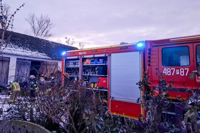 Zapaliło się siano. Ogień objął dach stodoły 