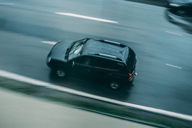 Kierowcy z Kościana w trasie - autostrady, opłaty i bezpieczna jazda